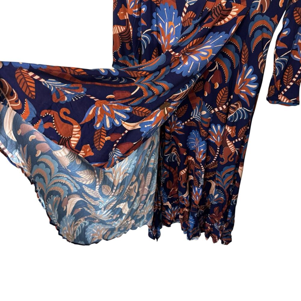 FARM RIO Nature Beauty Blue Long Sleeve V Neckline Maxi Dress Nature Beauty Blue - Picture 7 of 12